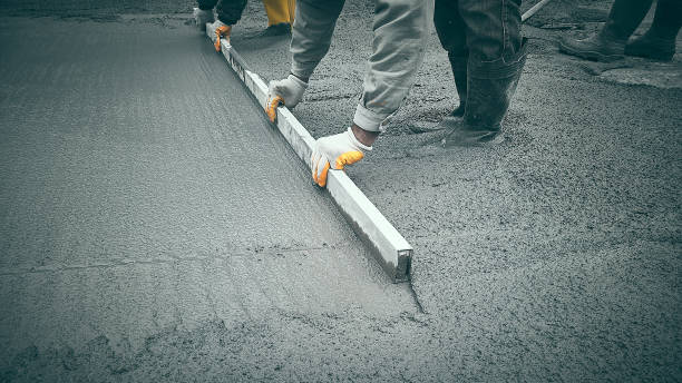 Best Concrete Driveway Installation  in Fort Dick, CA